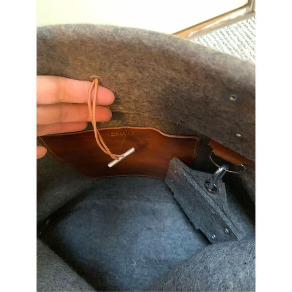 CARGA Felt T1 Tote Bag Gray Brown Leather Trim‎ Snap Closure Casual - Picture 11 of 16